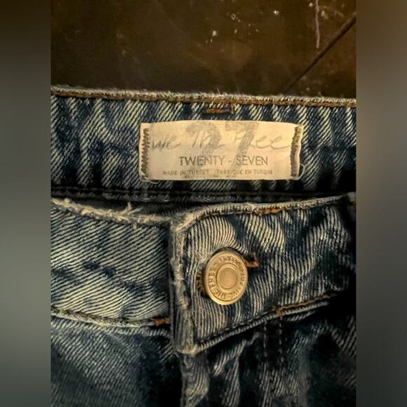 NWOT FREE PEOPLE High Rise straight leg mom distressed jeans - Picture 5 of 6